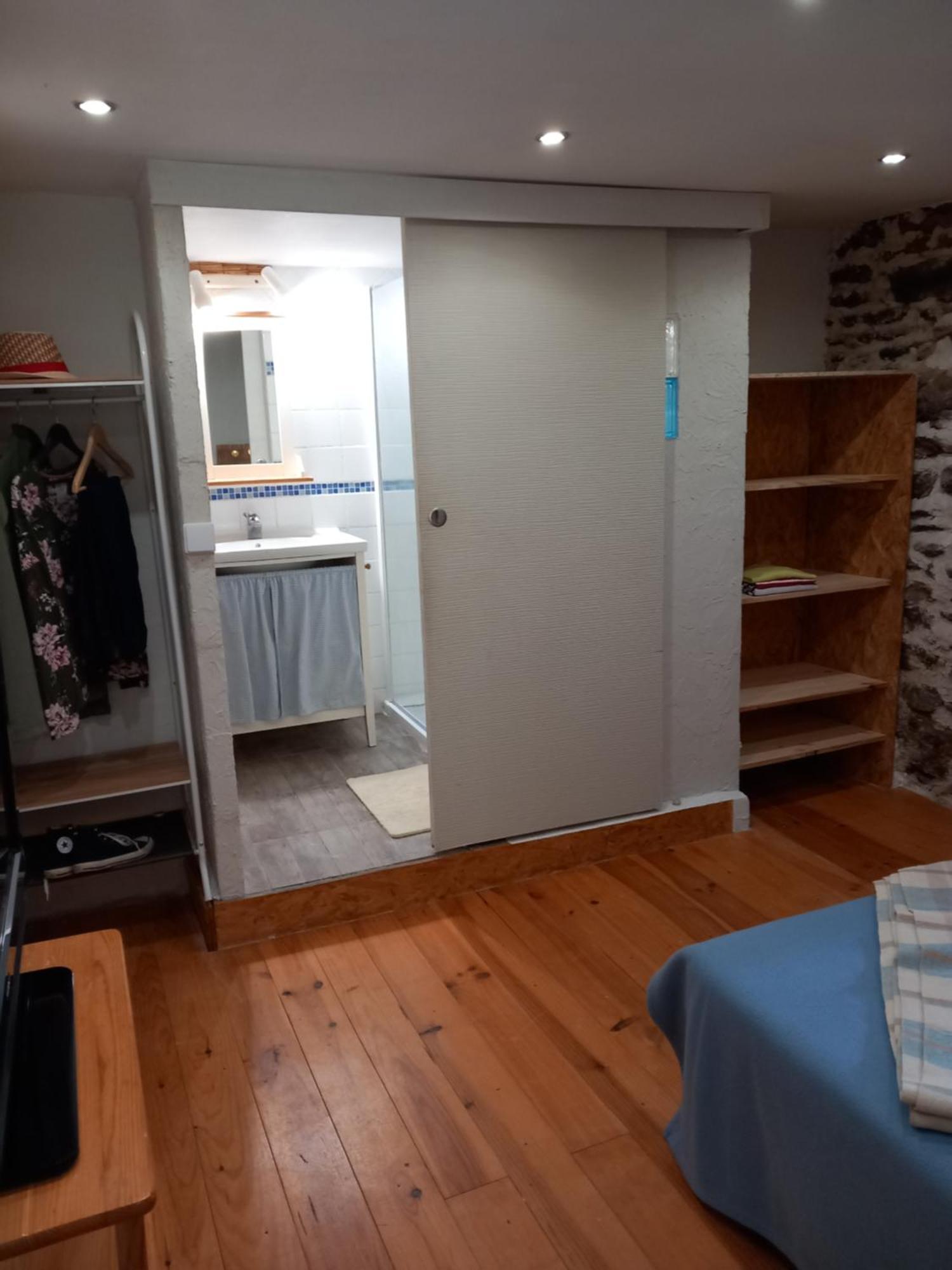 Les Cedres Bleus De Joany Apartment Viviez Exterior foto